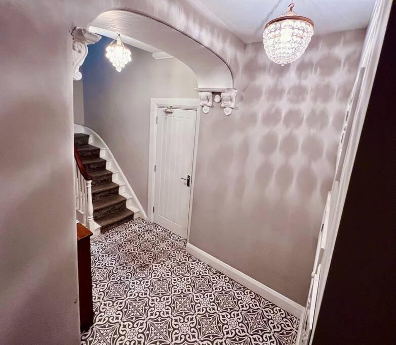 Smart-Home In Original Victorian Building Bristol Eksteriør billede